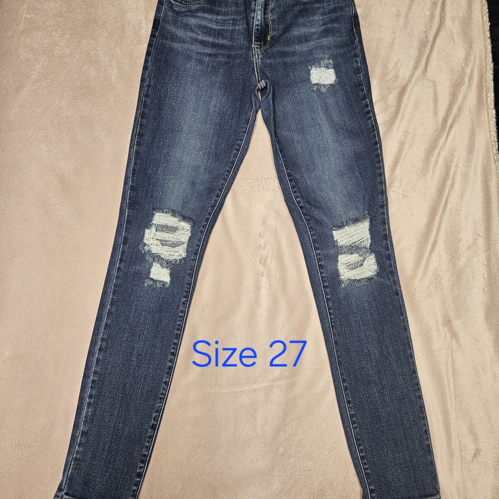 Levi's Dark Blue Distressed Women's Skinny Jeans
